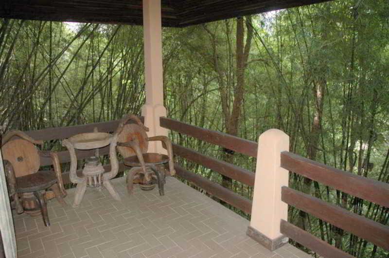 Momchailai Forest Retreat Kanchanaburi Esterno foto