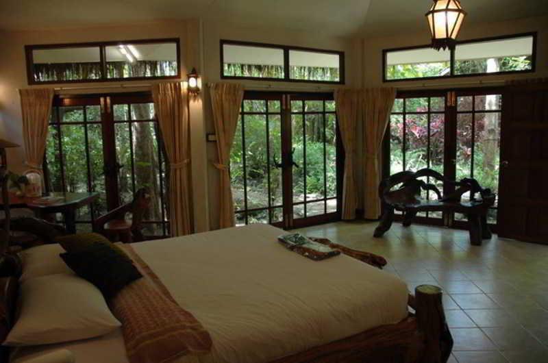Momchailai Forest Retreat Kanchanaburi Esterno foto