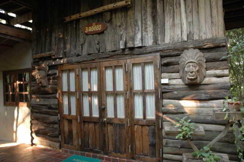 Momchailai Forest Retreat Kanchanaburi Esterno foto