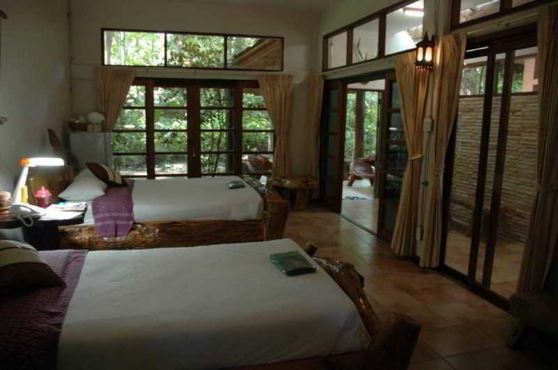 Momchailai Forest Retreat Kanchanaburi Esterno foto