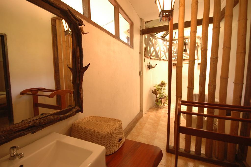 Momchailai Forest Retreat Kanchanaburi Esterno foto