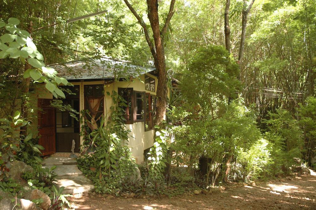 Momchailai Forest Retreat Kanchanaburi Esterno foto